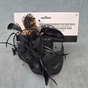 Black Masquerade Mask, Glitter, Feathers, Rhinestones Mardi Gras , Halloween